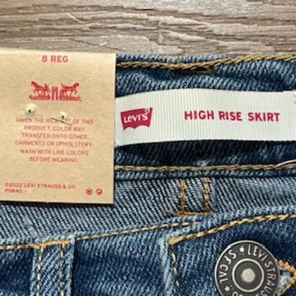 NEW Levi’s Blue Denim Jean Skirt Med Wash Zip Front Elastic‎ Side Girls Size 8 - Picture 12 of 13